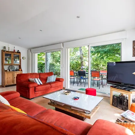 Idéalement Situé - Superbe Jardin - 200m